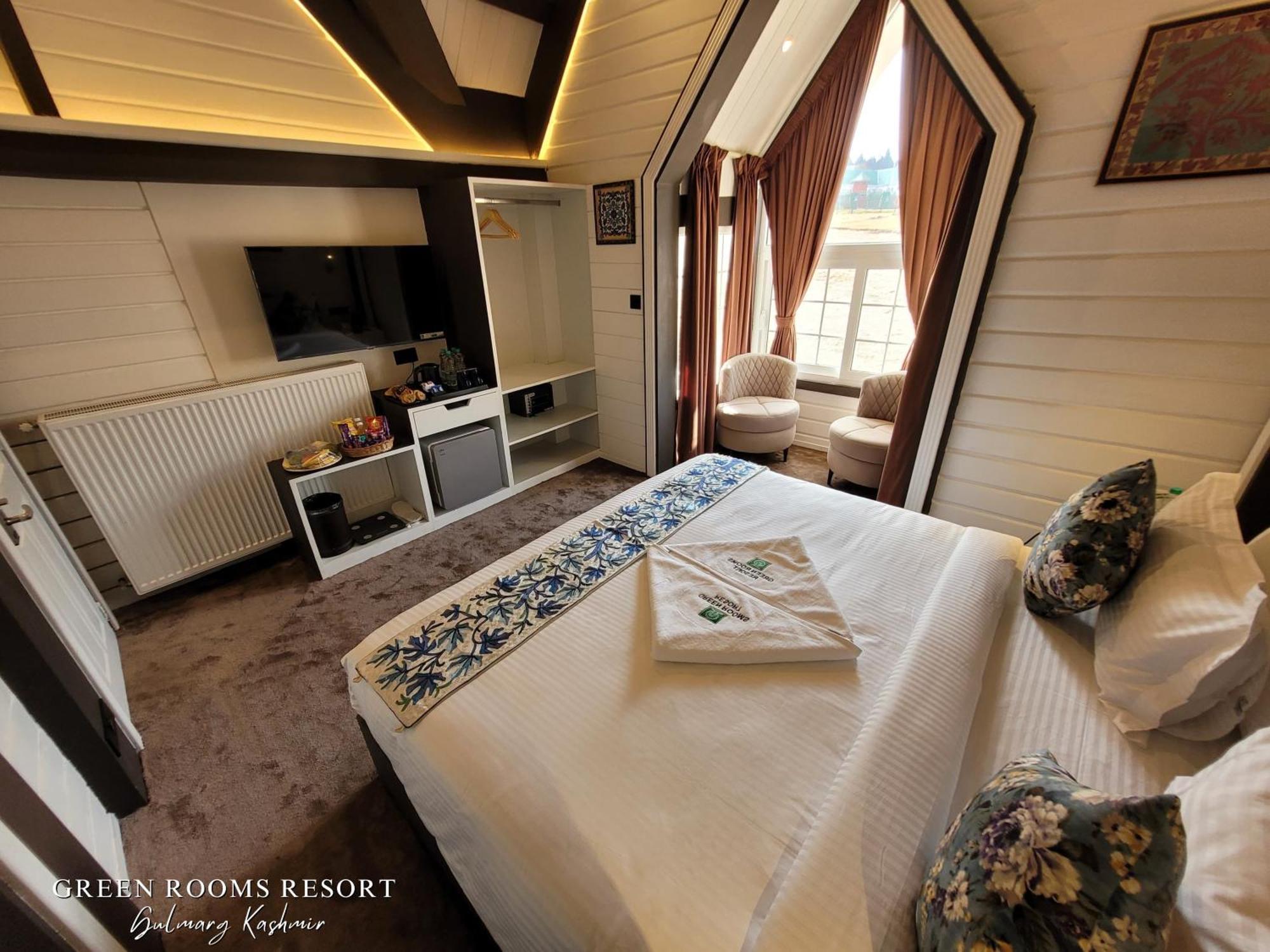 Green Rooms Resort Гульмарг Экстерьер фото
