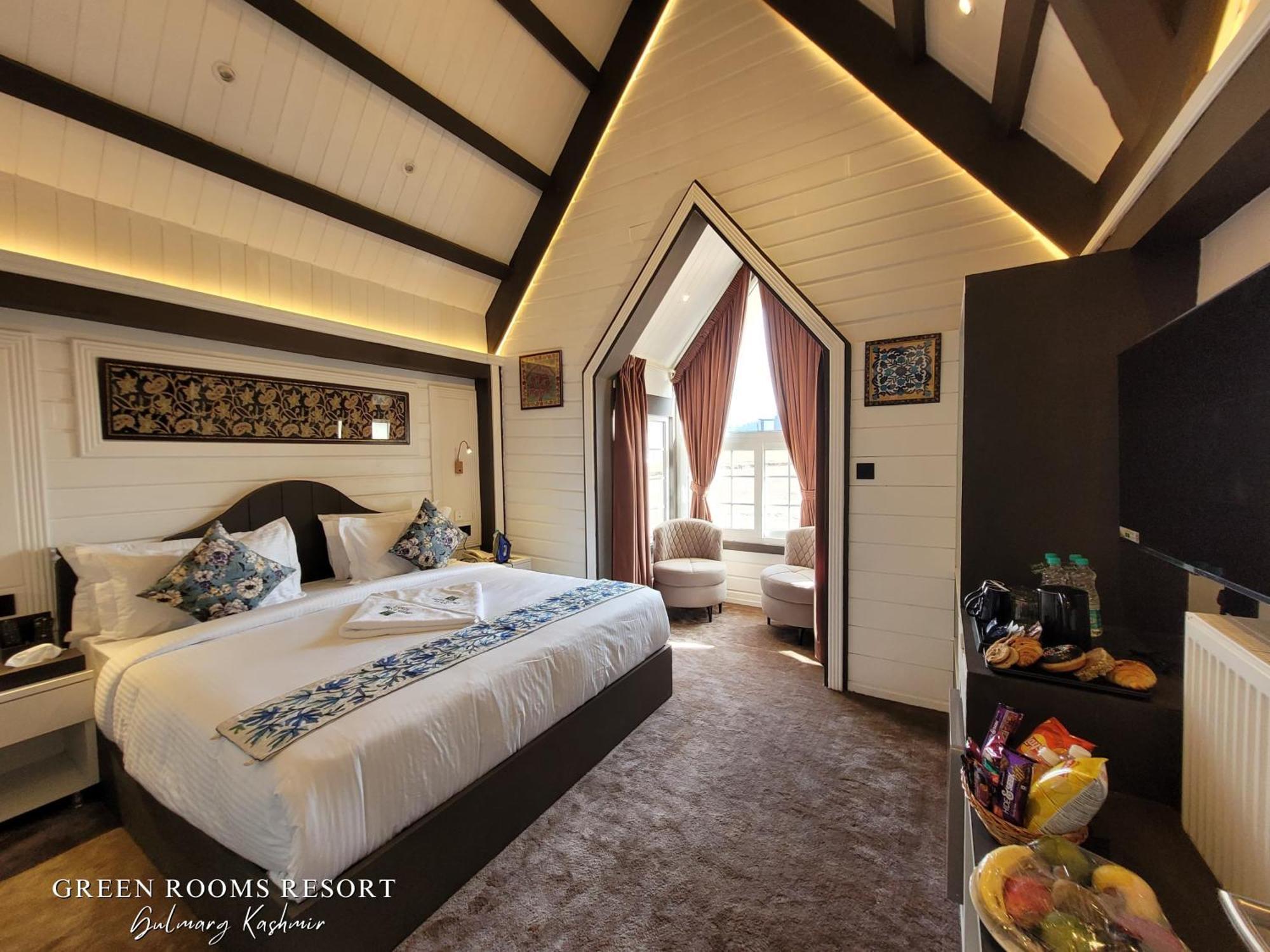 Green Rooms Resort Гульмарг Экстерьер фото